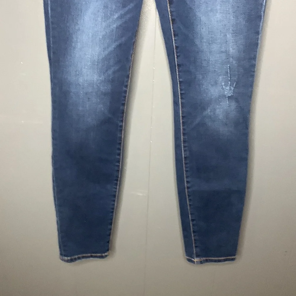 CAbi Skinny Distressed Jeans Style 3752 Size 4 - Picture 5 of 14